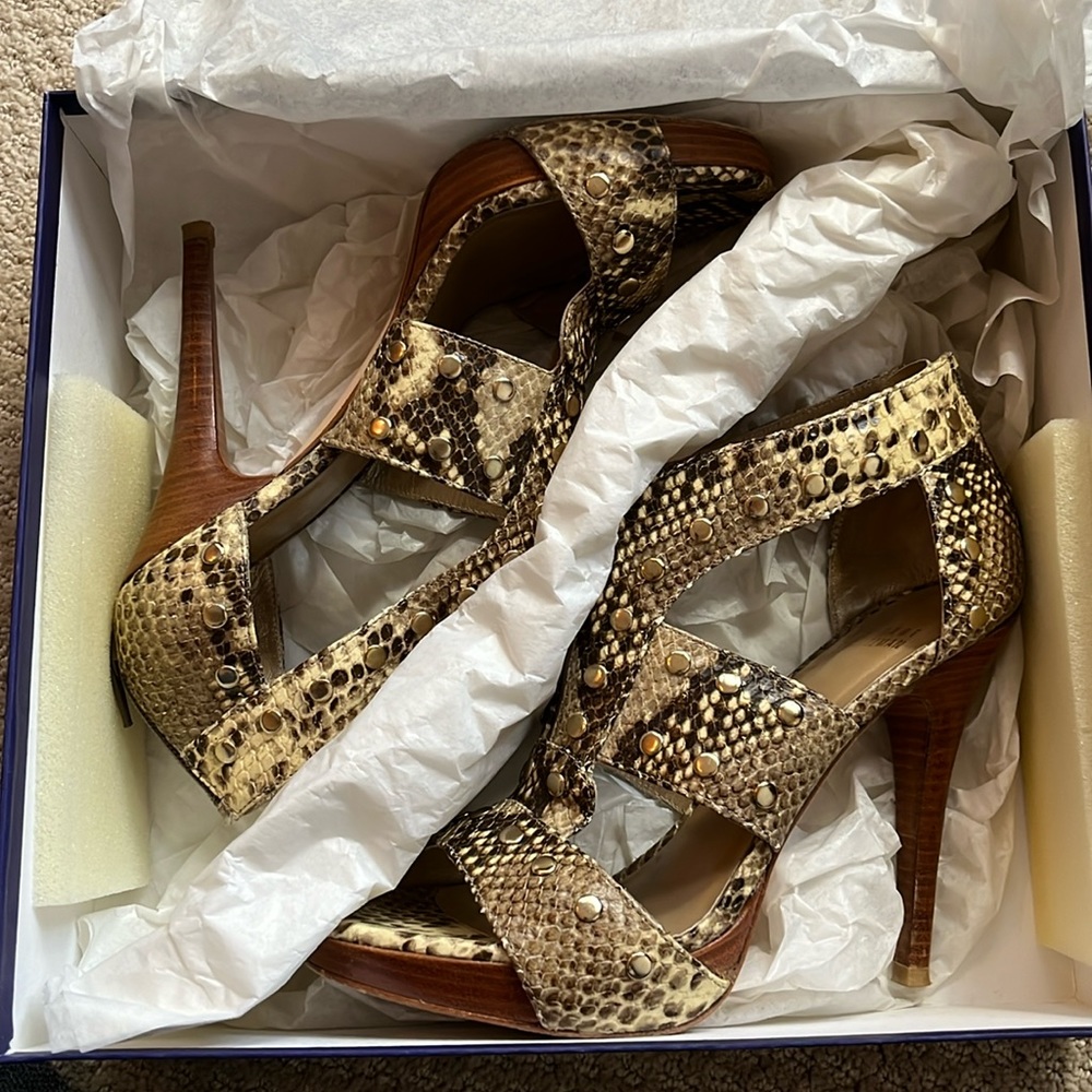 Stuart Weitzman Airforce Rocco’s Serpent